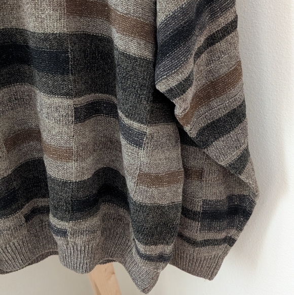 Vintage Chenille Abstract Geometric Patterned Crewneck Sweater In Gray/Brown - Picture 6 of 12